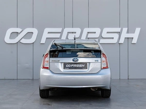 Лифтбек Toyota Prius 2012 года, 1220000 рублей, Краснодар