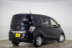 Минивэн Honda Freed 2013 года, 1229000 рублей, Оренбург