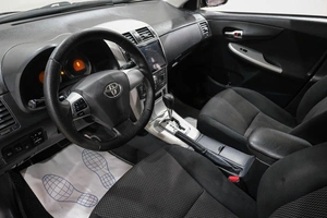Седан Toyota Corolla 2012 года, 1049000 рублей, Новокузнецк