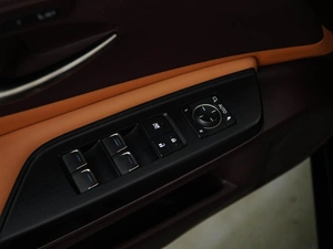 Седан Lexus ES 2021 года, 4618888 рублей, Москва