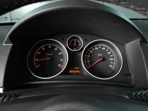 Седан Opel Astra 2013 года, 1059000 рублей, Аксай