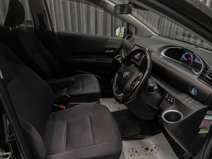 Минивэн Toyota Sienta 2016 года, 1370000 рублей, Красноярск