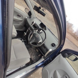 Хетчбэк Toyota Ist 2002 года, 428000 рублей, Красноярск