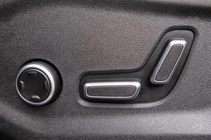 Внедорожник Geely Monjaro 2022 года, 3719000 рублей, Барнаул