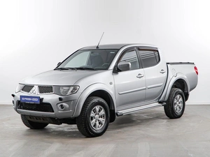 Пикап Mitsubishi L200 2011 года, 1487444 рублей, Москва