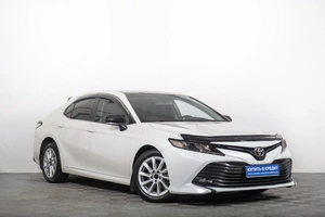 Седан Toyota Camry 2020 года, 2499000 рублей, Томск