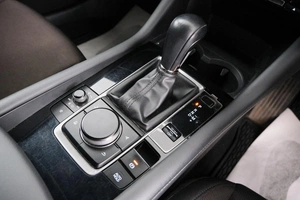 Хетчбэк Mazda 3 2020 года, 1749000 рублей, Красноярск