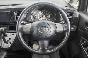 Минивэн Toyota Wish 2006 года, 989000 рублей, Барнаул