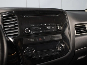 Внедорожник Mitsubishi Outlander 2013 года, 1150000 рублей, Омск