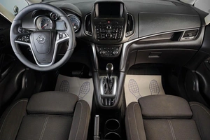 Минивэн Opel Zafira 2013 года, 1059000 рублей, Тюмень