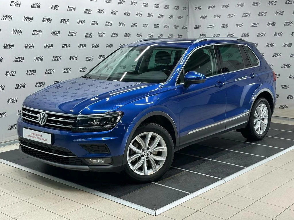 Внедорожник Volkswagen Tiguan 2018 года, 2746667 рублей, Красноярск