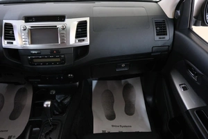 Пикап Toyota Hilux 2014 года, 3119000 рублей, Омск