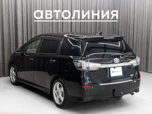 Минивэн Toyota Wish 2012 года, 1250000 рублей, Красноярск