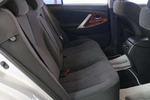 Седан Toyota Camry 2010 года, 1499000 рублей, Омск