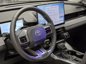 Внедорожник Toyota RAV4 2026 года, 4099000 рублей, Красноярск