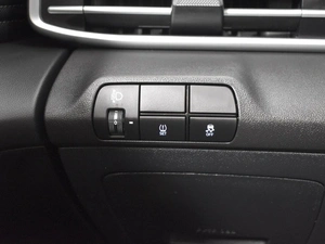 Седан Hyundai Elantra 2024 года, 2178100 рублей, Казань