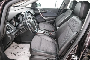 Седан Opel Astra 2014 года, 829000 рублей, Красноярск