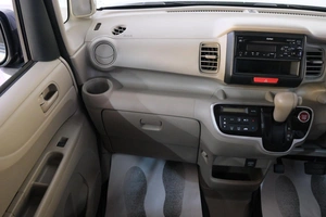 Хетчбэк Honda N-BOX 2016 года, 819000 рублей, Омск