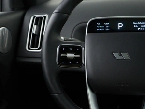 Внедорожник Li Auto L9 2023 года, 5798999 рублей, Москва