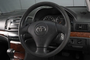 Седан Toyota Premio 2002 года, 595000 рублей, Омск