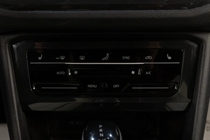 Внедорожник Volkswagen Tiguan 2020 года, 1999000 рублей, Челябинск