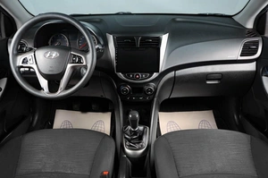 Седан Hyundai Solaris 2016 года, 1029000 рублей, Тюмень