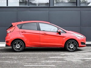 Хетчбэк Ford Fiesta 2018 года, 949000 рублей, Кирилловка