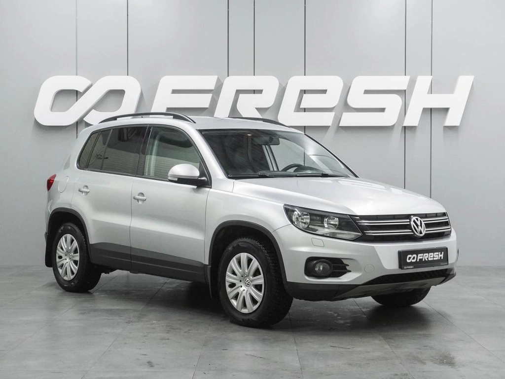Внедорожник Volkswagen Tiguan 2011 года, 1149000 рублей, Воронеж
