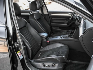 Седан Volkswagen Passat 2020 года, 2449000 рублей, Кирилловка