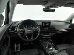 Внедорожник Audi Q5 2017 года, 3998055 рублей, Москва