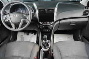 Седан Hyundai Solaris 2016 года, 1179000 рублей, Тюмень