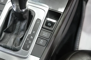 Седан Volkswagen Passat 2013 года, 1179000 рублей, Новокузнецк