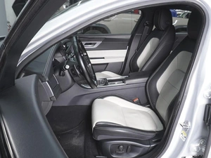 Седан Jaguar XF 2017 года, 2099000 рублей, Ростов-на-Дону