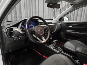 Седан Kia Rio 2020 года, 1575000 рублей, Красноярск