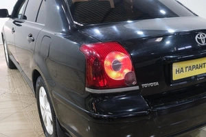 Седан Toyota Avensis 2006 года, 899000 рублей, Новокузнецк