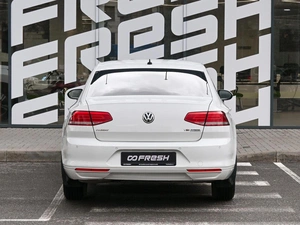 Седан Volkswagen Passat 2017 года, 1599800 рублей, Волгоград