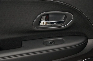 Внедорожник Honda Vezel 2018 года, 1849000 рублей, Красноярск