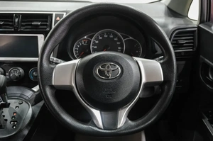 Хетчбэк Toyota Ractis 2014 года, 899000 рублей, Новокузнецк