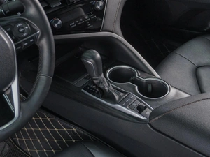 Седан Toyota Camry 2023 года, 4099000 рублей, Сургут