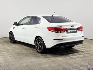 Седан Kia Rio 2015 года, 935200 рублей, Казань