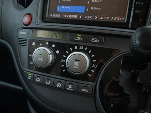 Минивэн Toyota Sienta 2014 года, 1279000 рублей, Краснодар