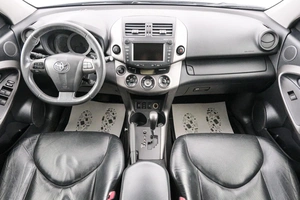 Внедорожник Toyota RAV4 2012 года, 1429000 рублей, Красноярск