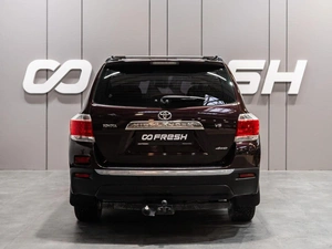 Внедорожник Toyota Highlander 2011 года, 2229000 рублей, Тюмень