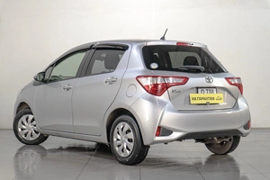 Хетчбэк Toyota Vitz 2019 года, 1189000 рублей, Челябинск