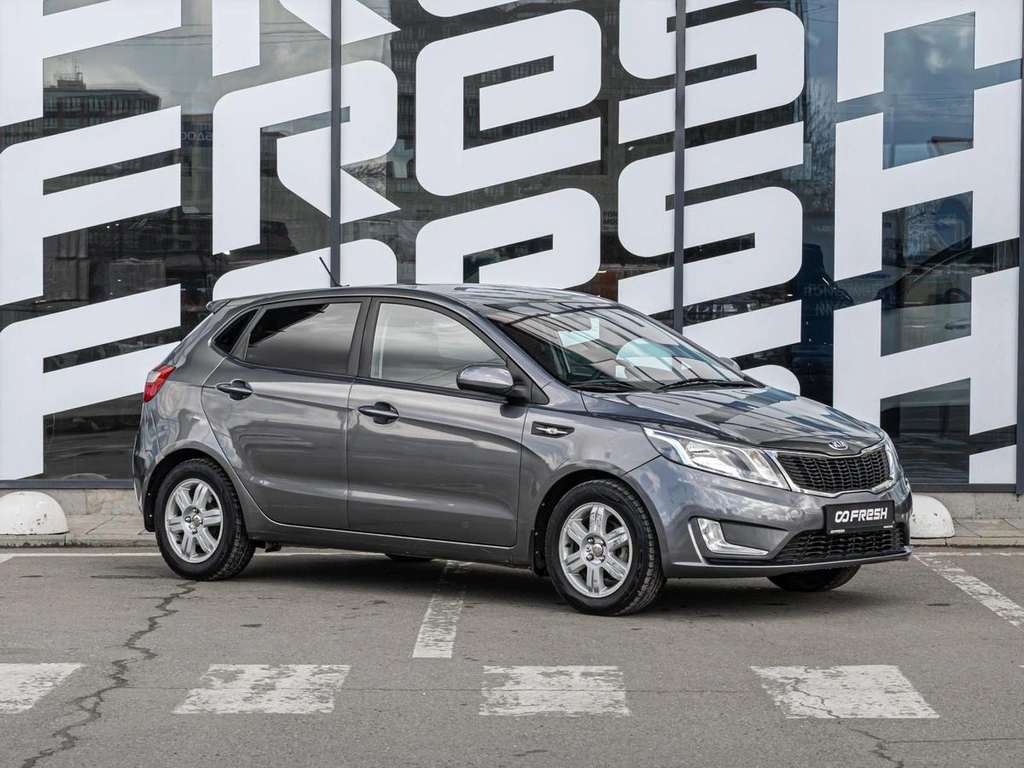Хетчбэк Kia Rio 2015 года, 980000 рублей, Краснодар