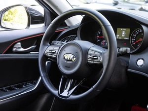 Лифтбек Kia Stinger 2019 года, 2390000 рублей, Волгоград