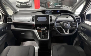 Минивэн Nissan Serena 2016 года, 1640000 рублей, Красноярск