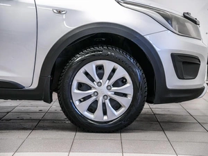 Хетчбэк Kia Rio X-Line 2019 года, 1400000 рублей, Красноярск