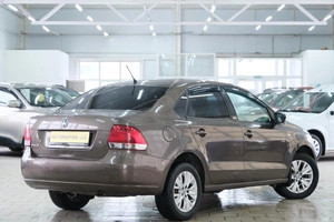Седан Volkswagen Polo 2014 года, 819000 рублей, Омск