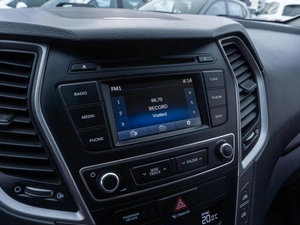 Внедорожник Hyundai Santa Fe 2017 года, 2319000 рублей, Саратов